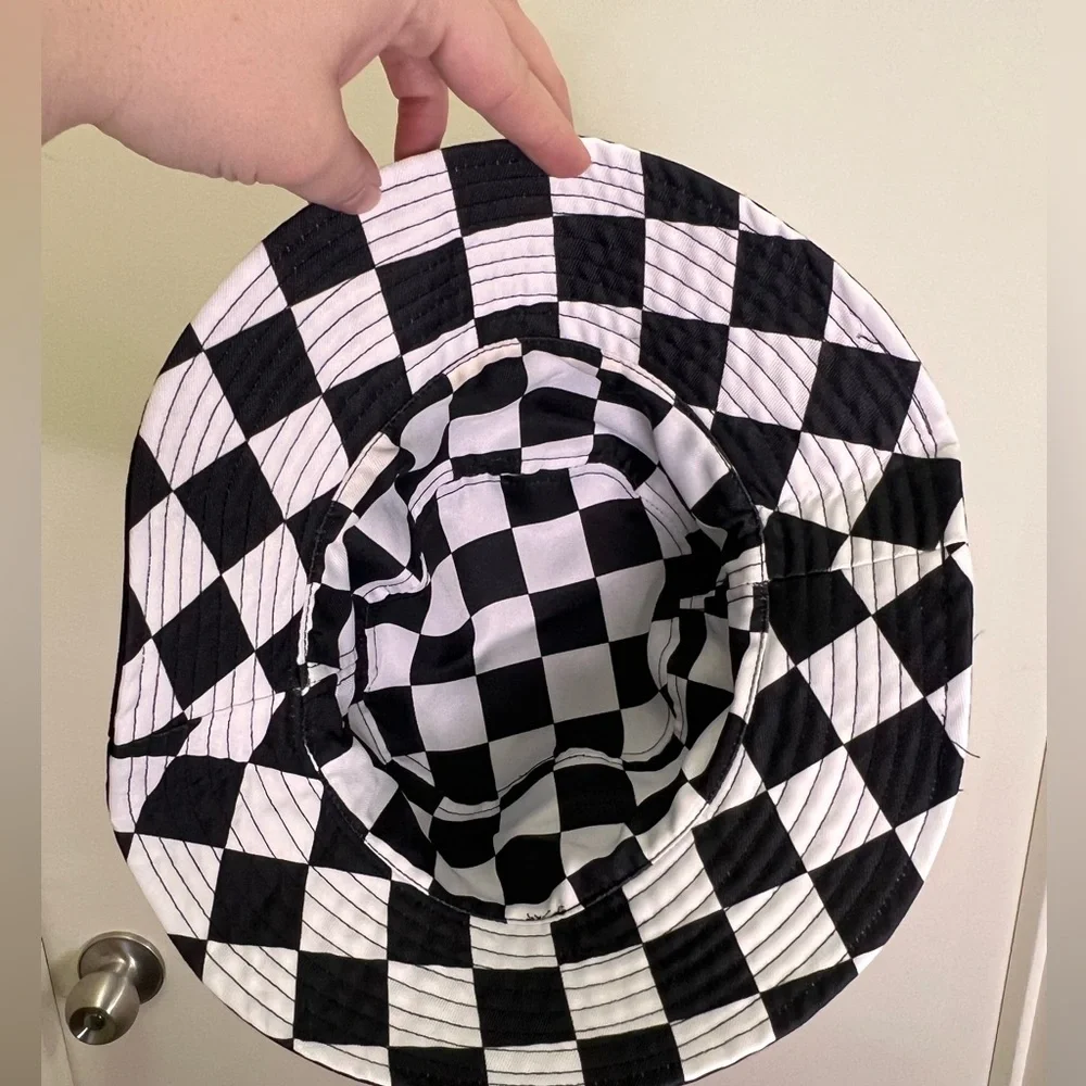 Y2K Smiley Daisy Reversible Bucket Hat Black Checkerboard Festival Hat - Picture 3 of 7